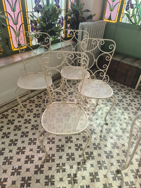 Salon de jardin blanc en fer forgé 1949 1950
