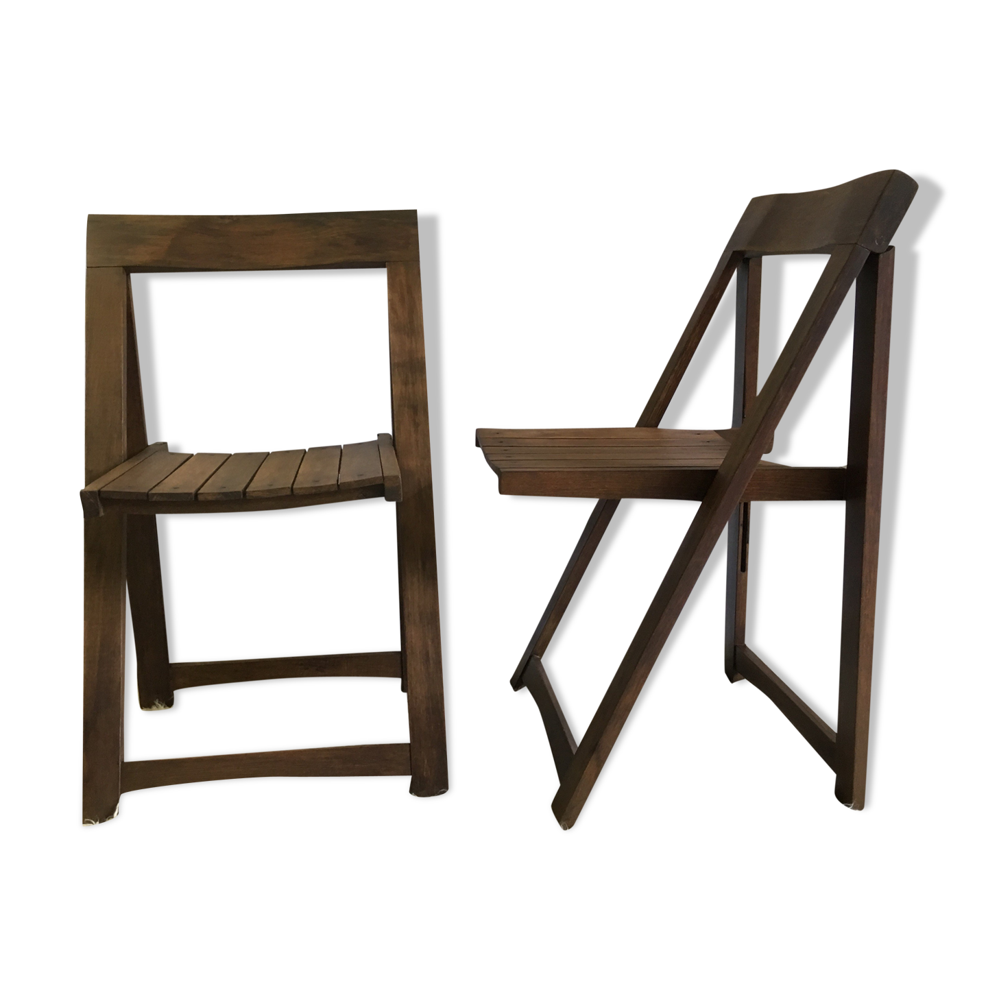 Duo of folding chairs 60s