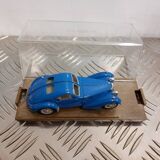 Lot Of Old Collectible Cars In Vintage Metal