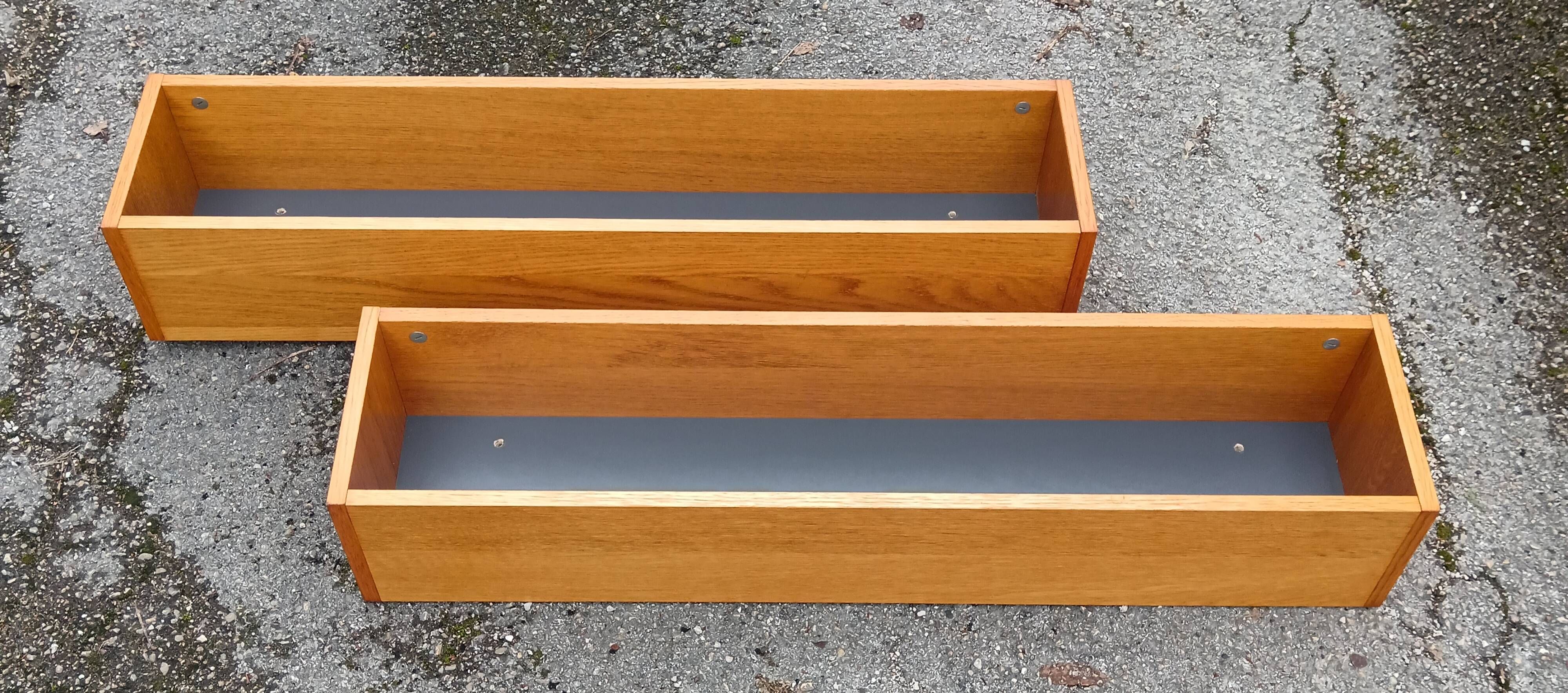 Ikea Bravad shelves 1980 made in Croatia, set of 2