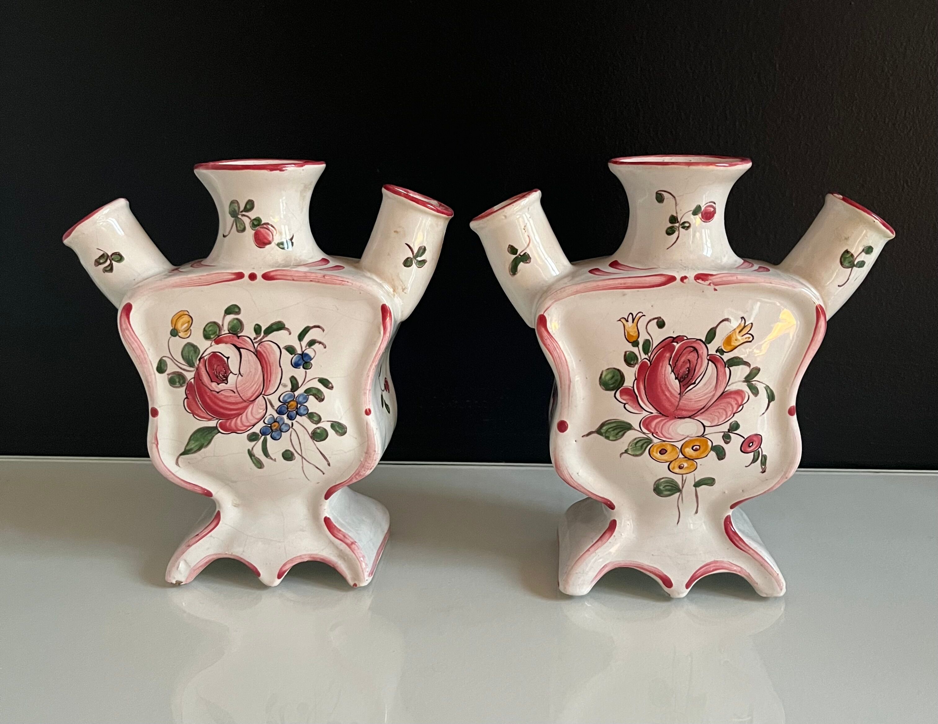 Pair of old flower girls