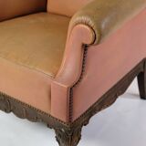 Chaise antique à haut rabat de style Chesterfield des années 1920