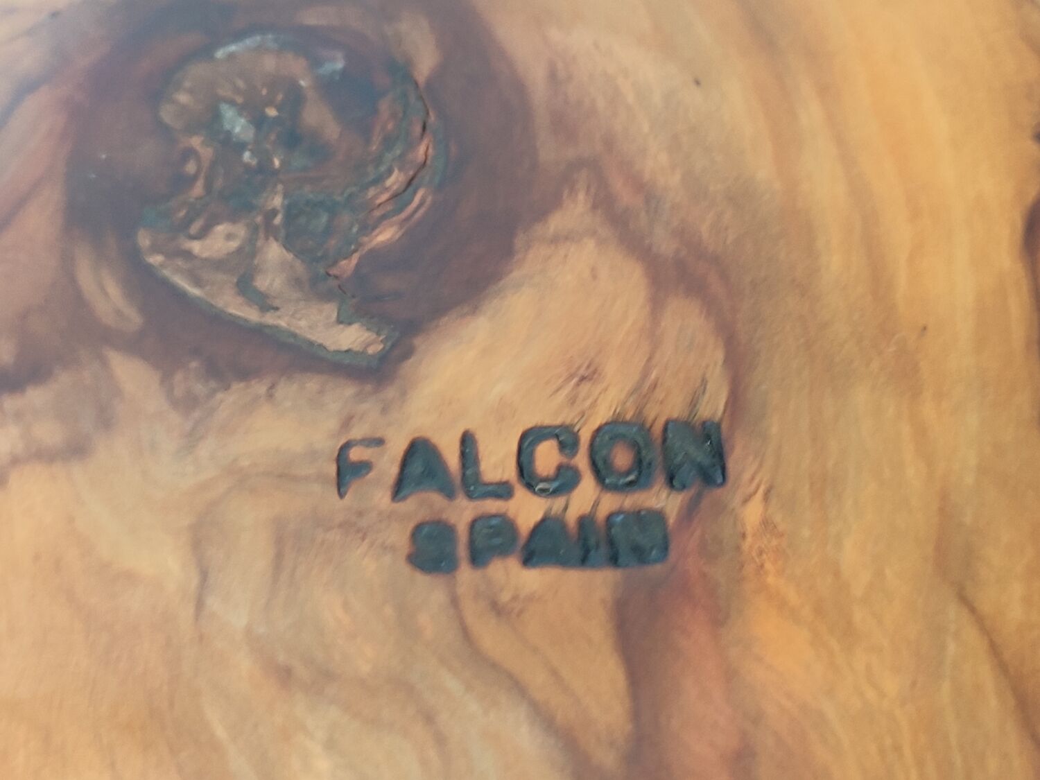 Olive wood cut shell Vintage Falcon