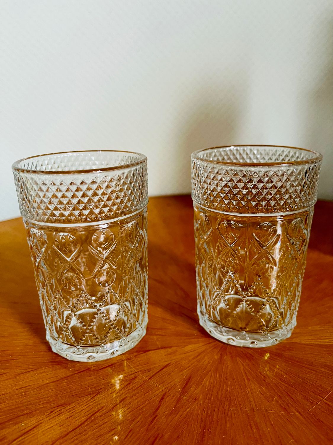 Set of two vintage glasses Design France