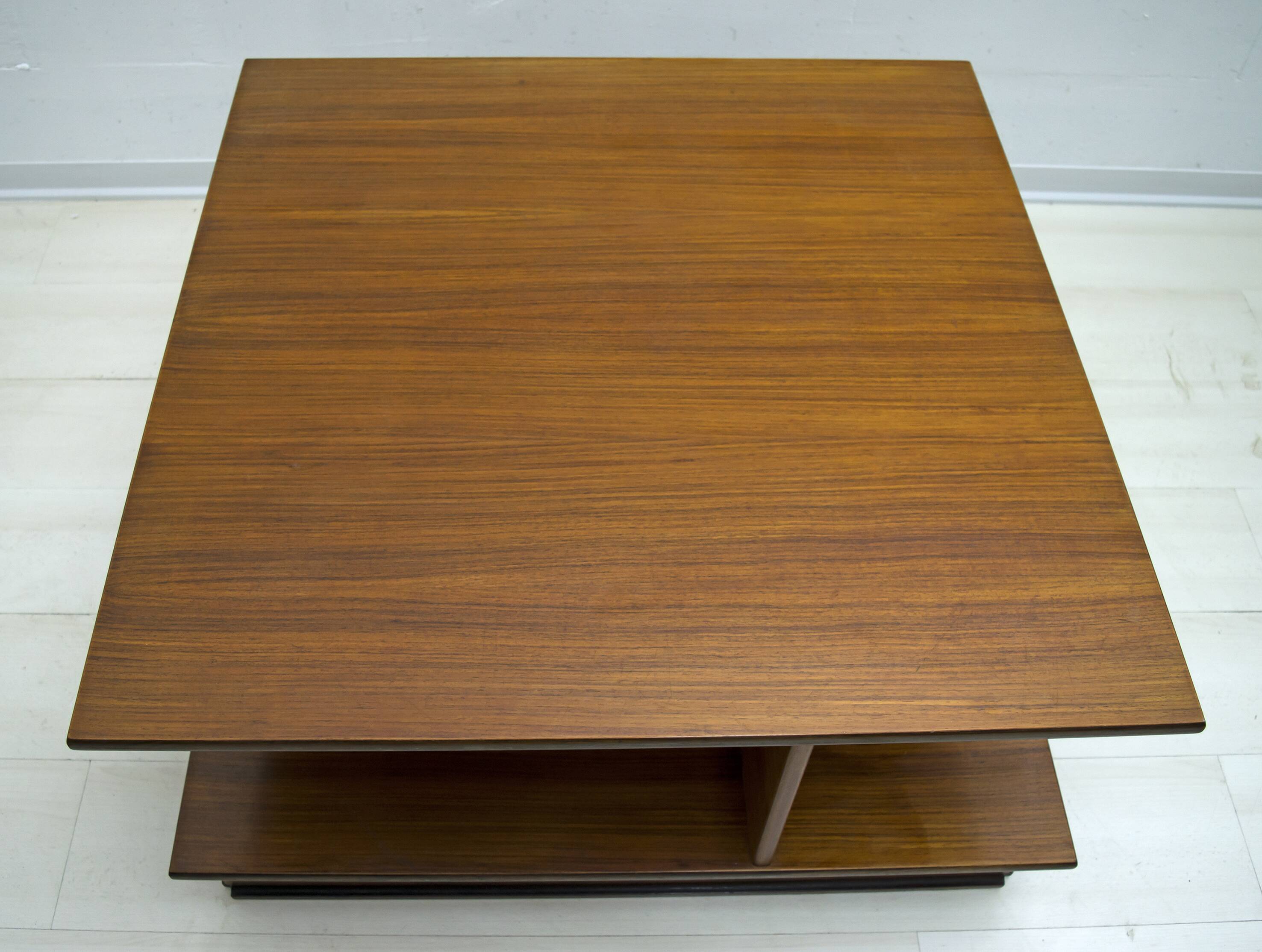 F.Lli Saporiti Mid-Century Modern Italian Walnut Coffee Table, 1960s