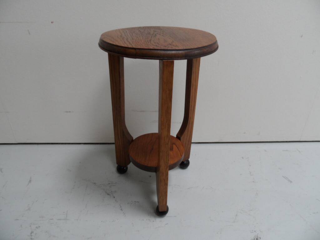 Art Deco oak round sidetable