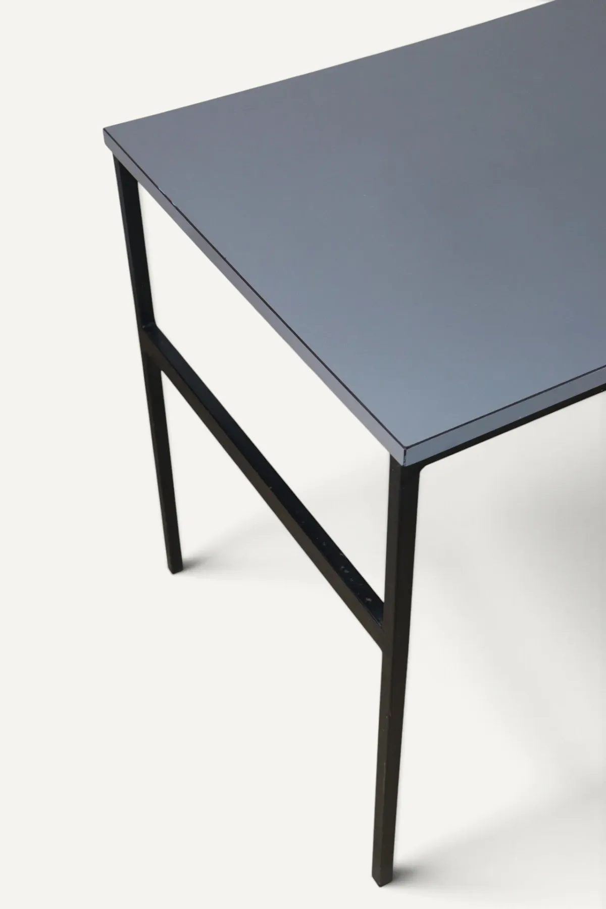 Desk CM217 by Pierre Paulin for Thonet – 1960s
