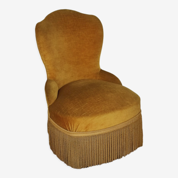 Velvet toad easy chair