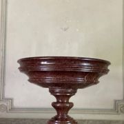 Vasque en marbre rouge griotte vers 1800