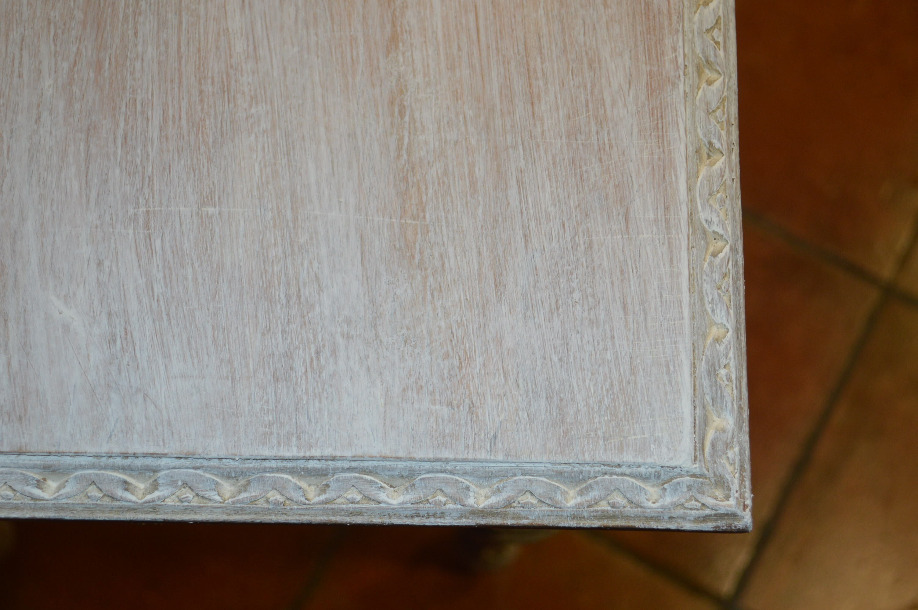 Console style louis XVI in patinated wood