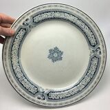 Large round dish in st. Amand earthenware and Hamage model English diametre 32.3 cm