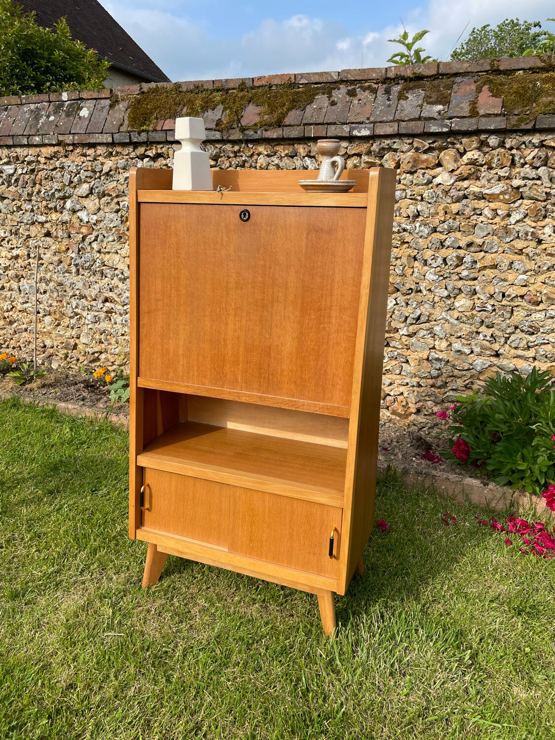 Secrétaire vintage 1950 profil aileron