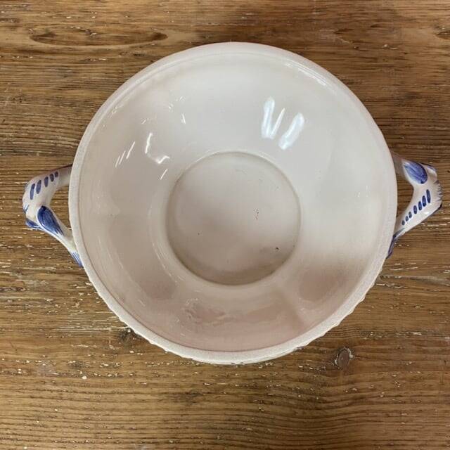 Soup tureen and its presentation dish with blue Moustiers decor