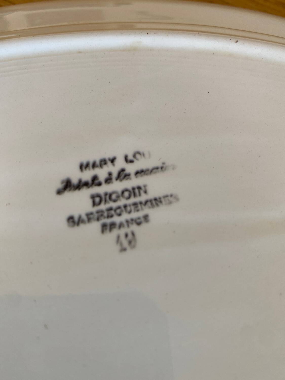 Oval dish from Digoin