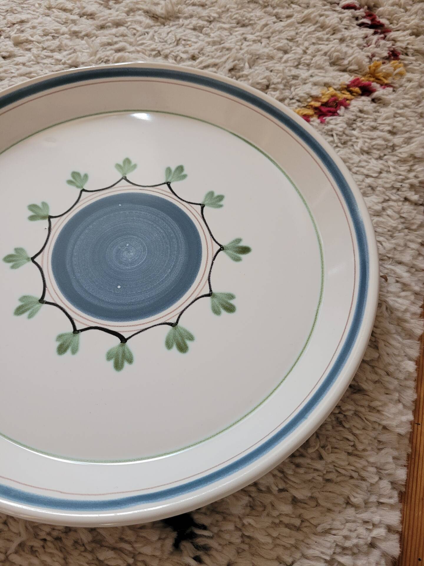 Large round plate MBFA Pornic