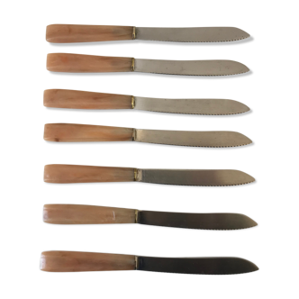 Lot de 7 couteaux en corne années 50