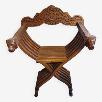 Florentine Savonarola chair, entirely hand carved in walnut