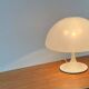 Lampe de table italienne de style mid-century moderne de l'ère spatiale par Luigi Massoni pour Guzzini, années 1960.