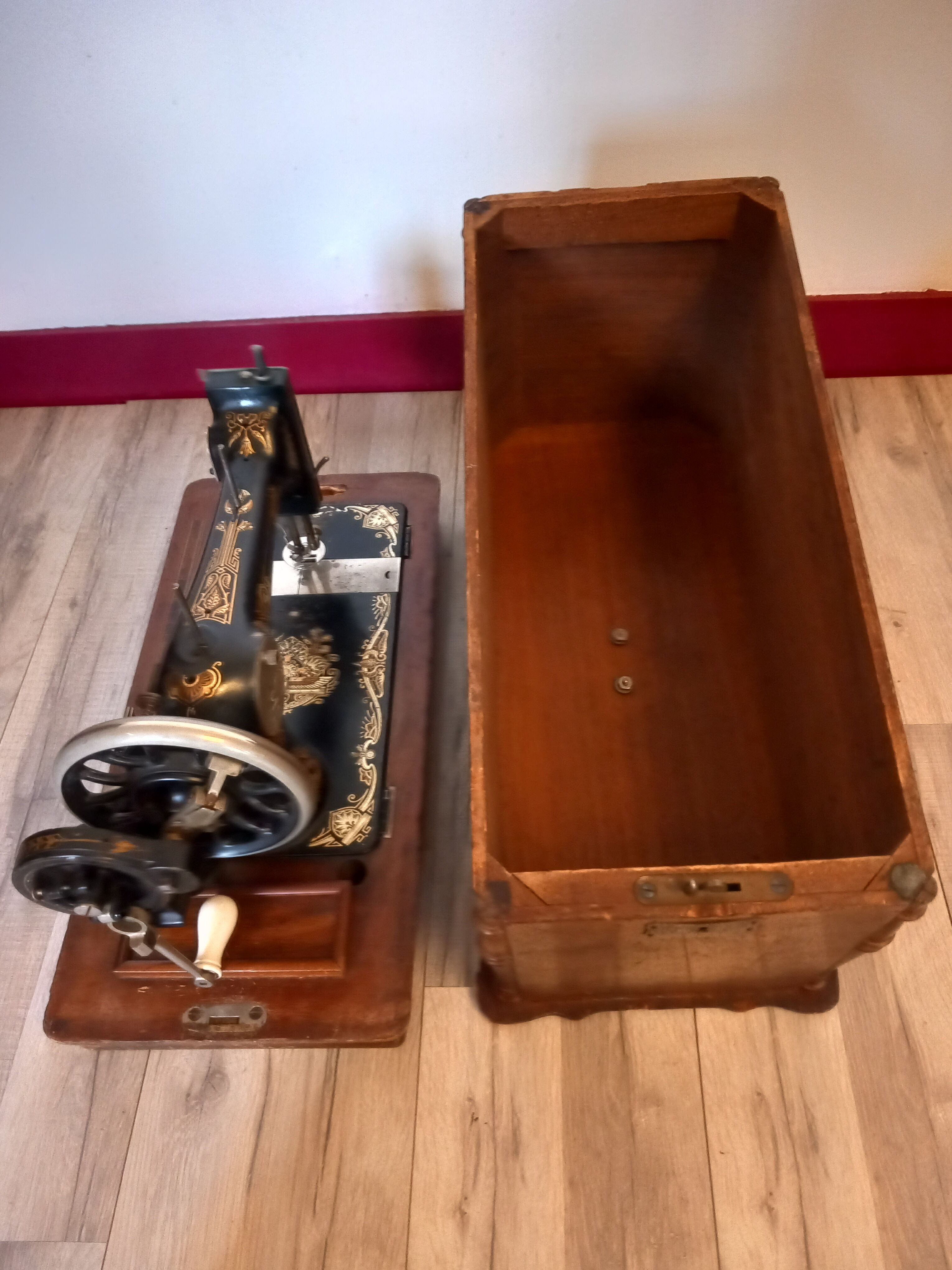 Harris London sewing machine