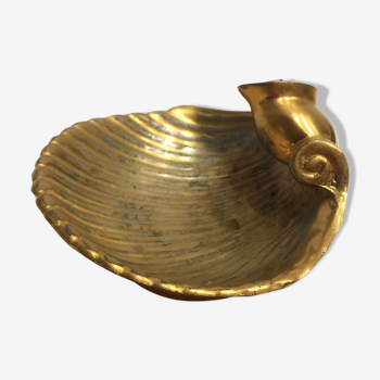 Empty gilded bronze pocket in the shape of a shell