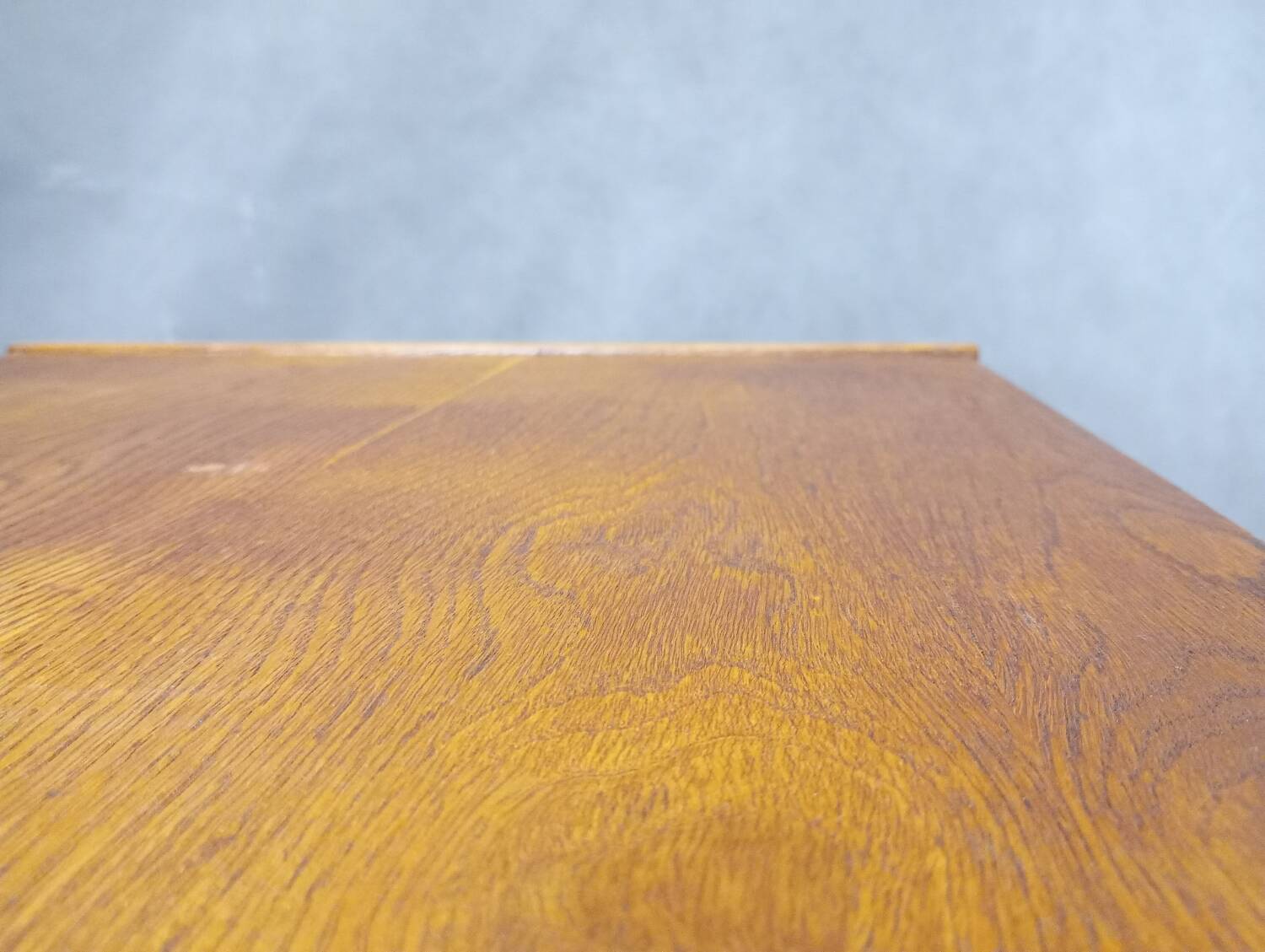 Table TV en chêne Jiràk par Drevotex, Vintage Tchèque 1960s