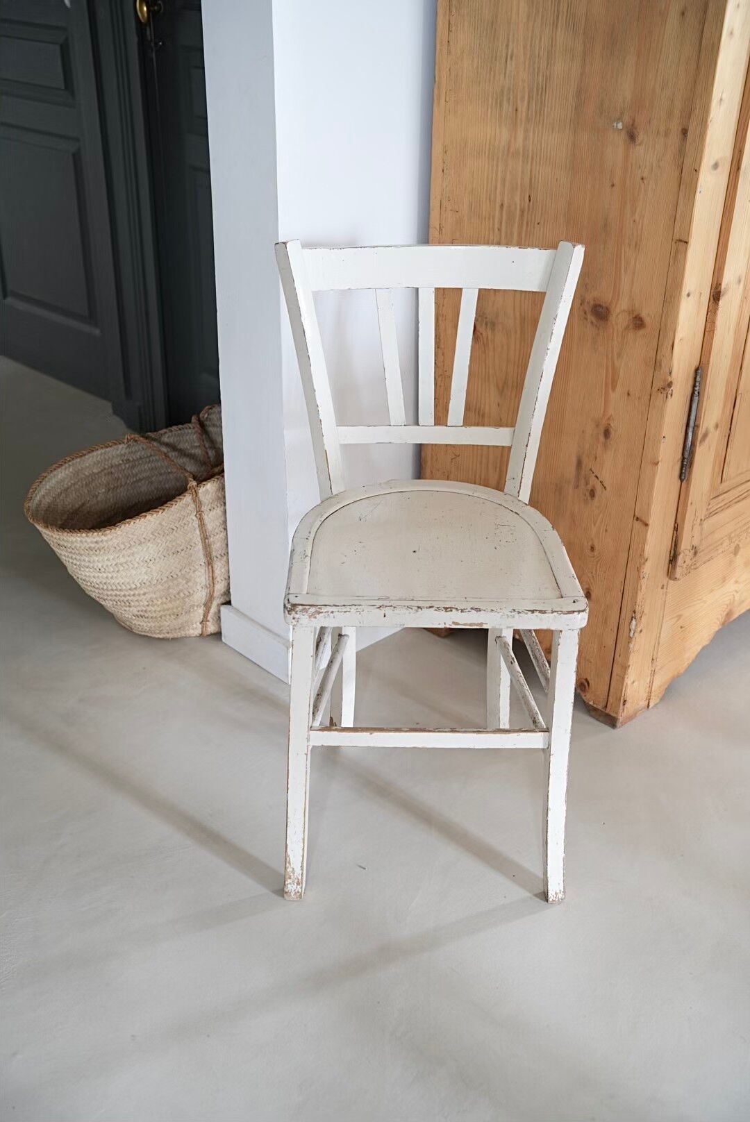 Lot of 2 bistro chairs
