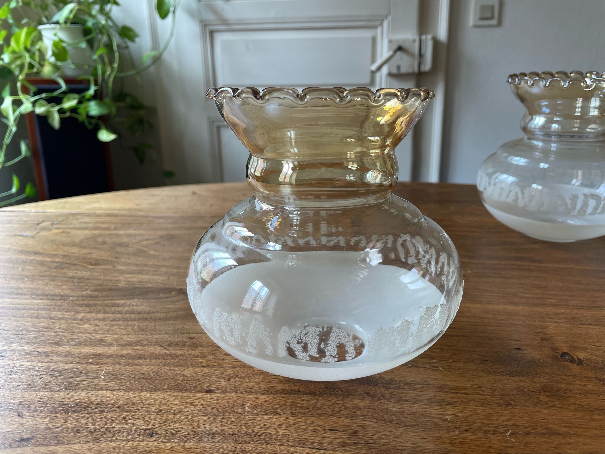 Set of 4 globes of glass lampshades, old, vintage