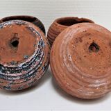 Five pots terracotta patina vintage