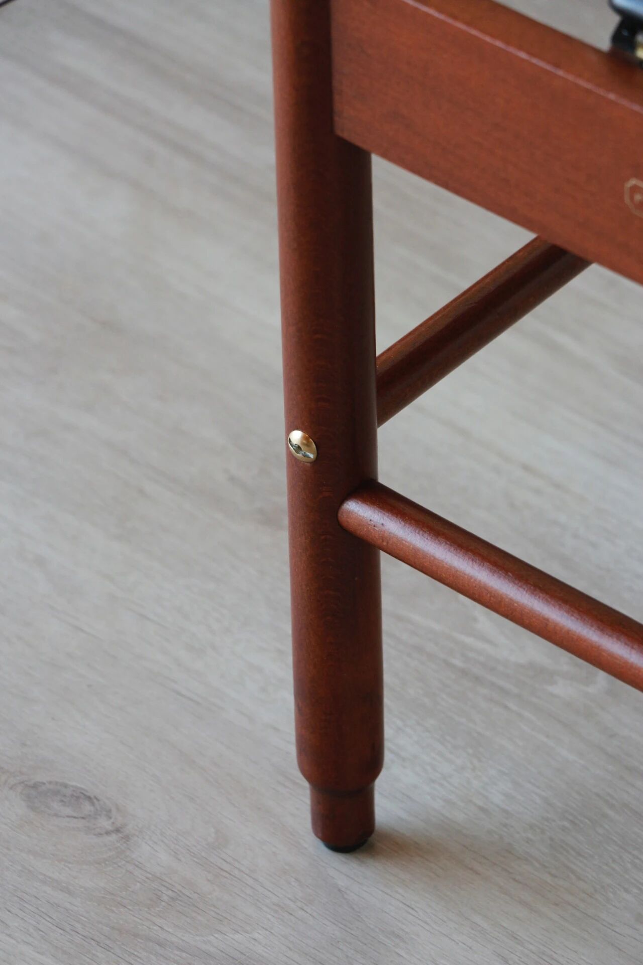 Fratelli Reguitti valet – Vintage Italian chair