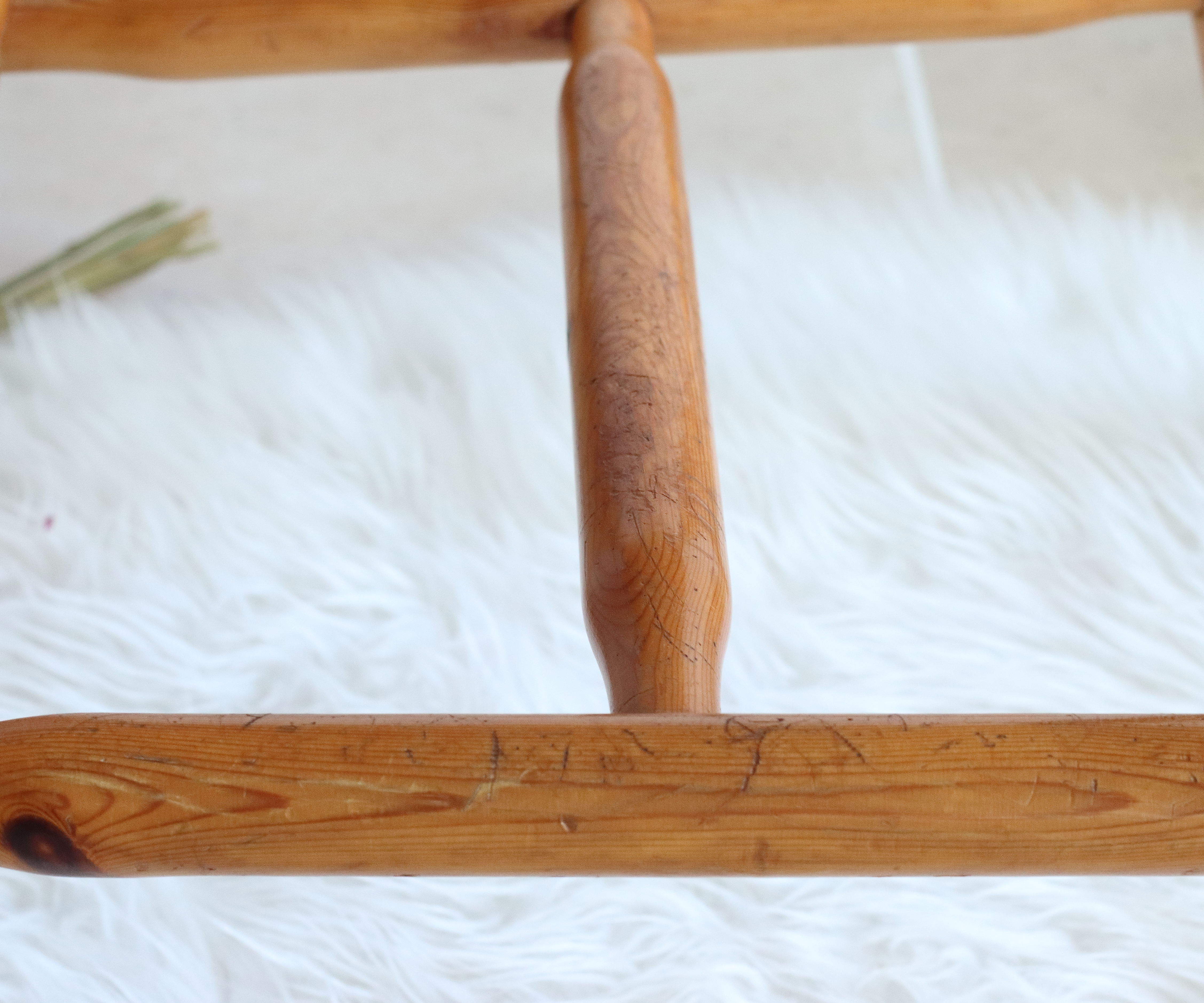 Windsor 60s cobble chair in solid wood