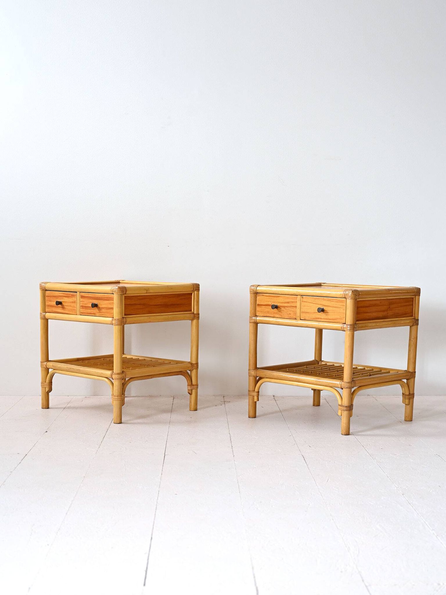 Tables de chevet vintage en bambou