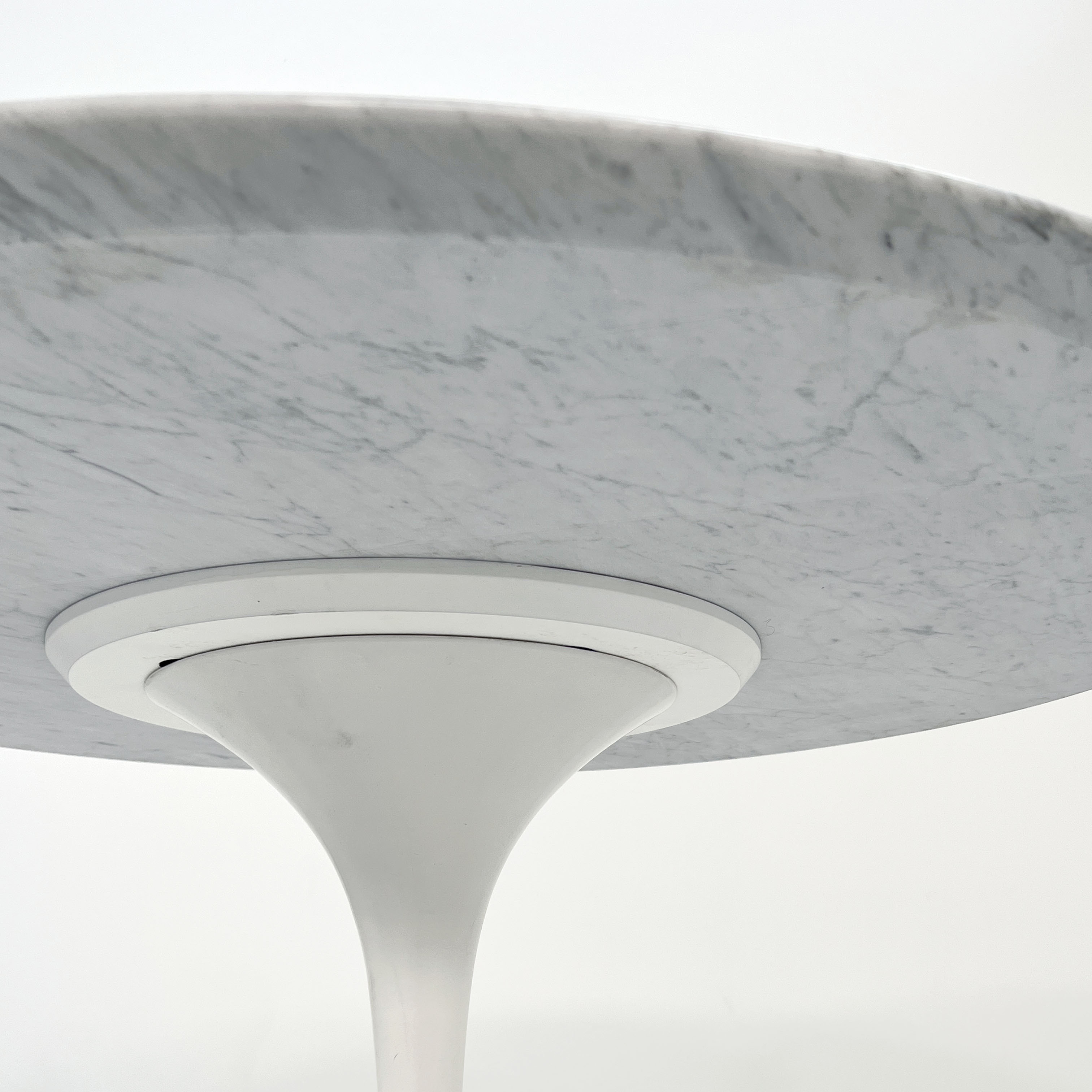 Marble table 120 cm Tulip by Eero Saarinen edited by Knoll, 1970s
