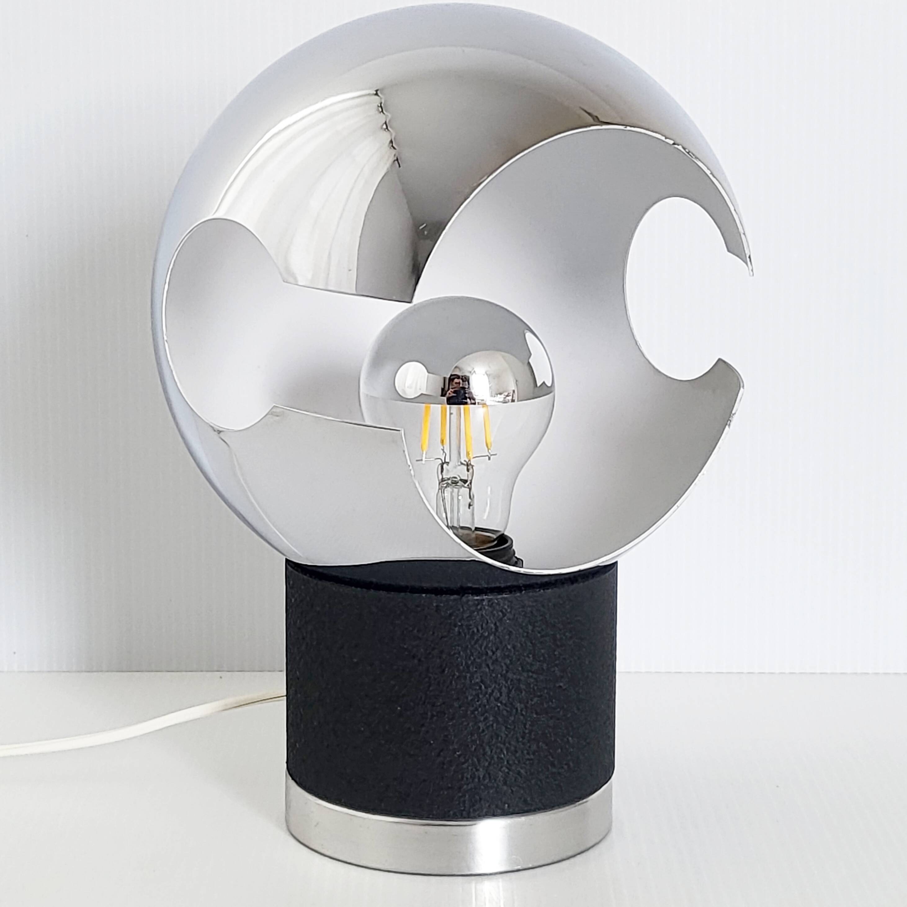 Pair of vintage 1960 space age lamps