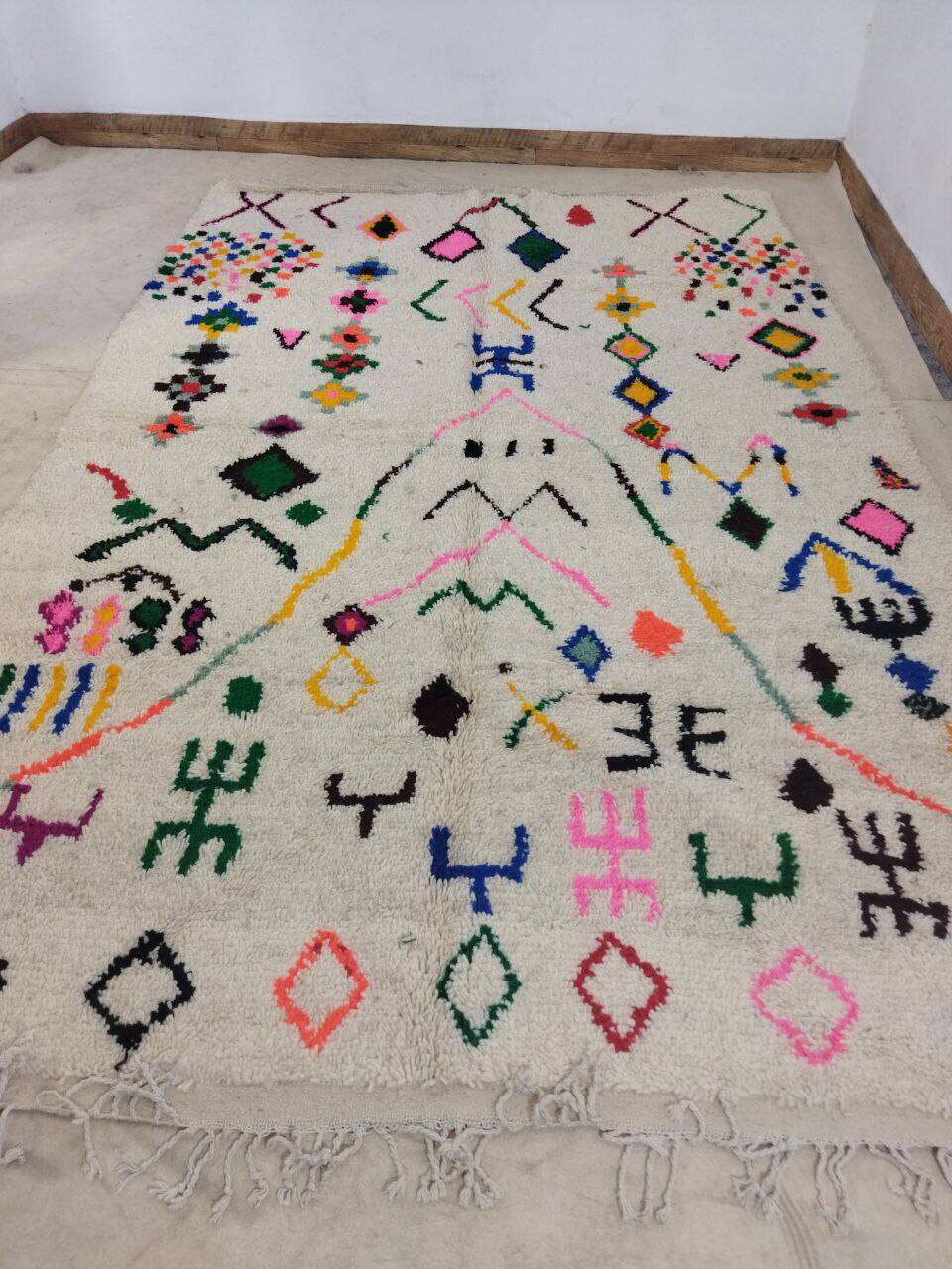 Handmade Moroccan Berber rug 303 X 192 CM