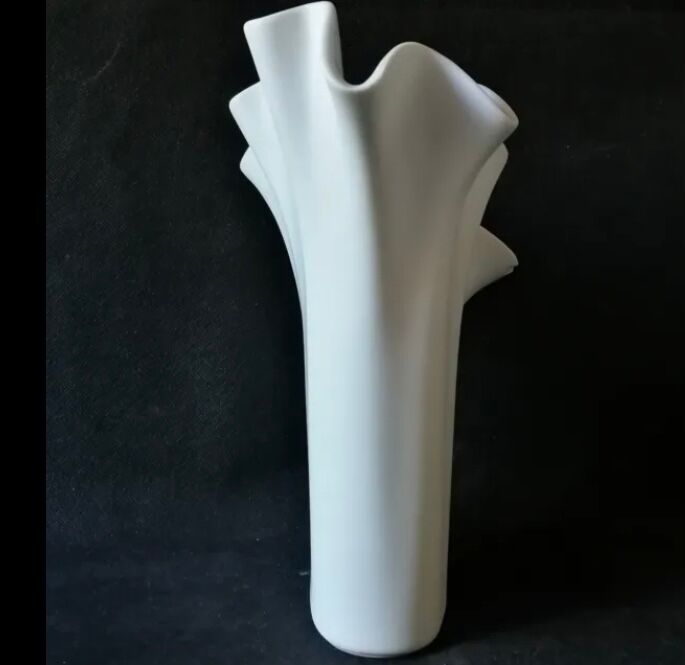 Porcelain handkerchief vase - Rosenthal Germany