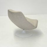 Artifort F511 armchair in cream