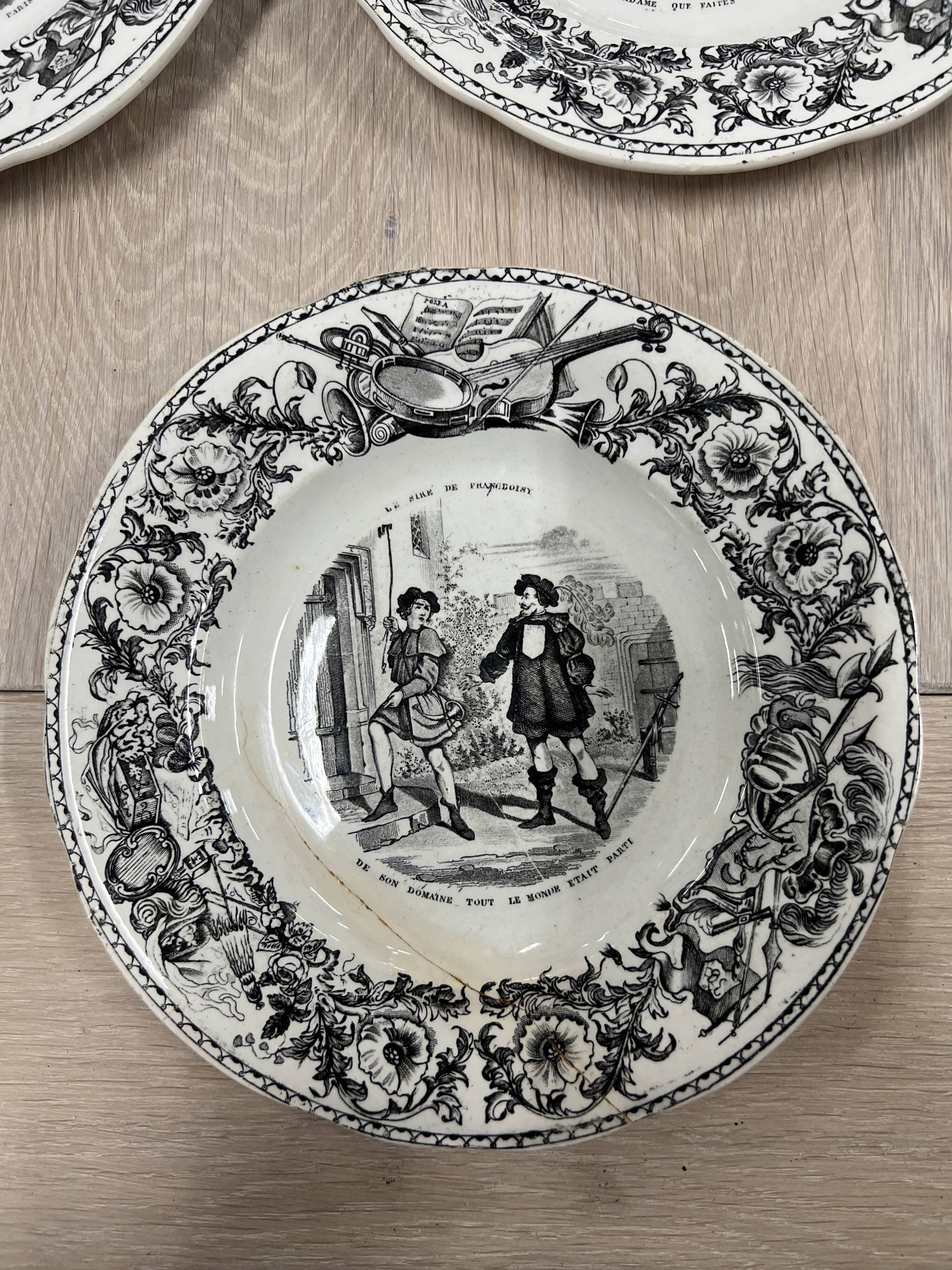 Set of 11 plates Creil Montereau LM & Cie