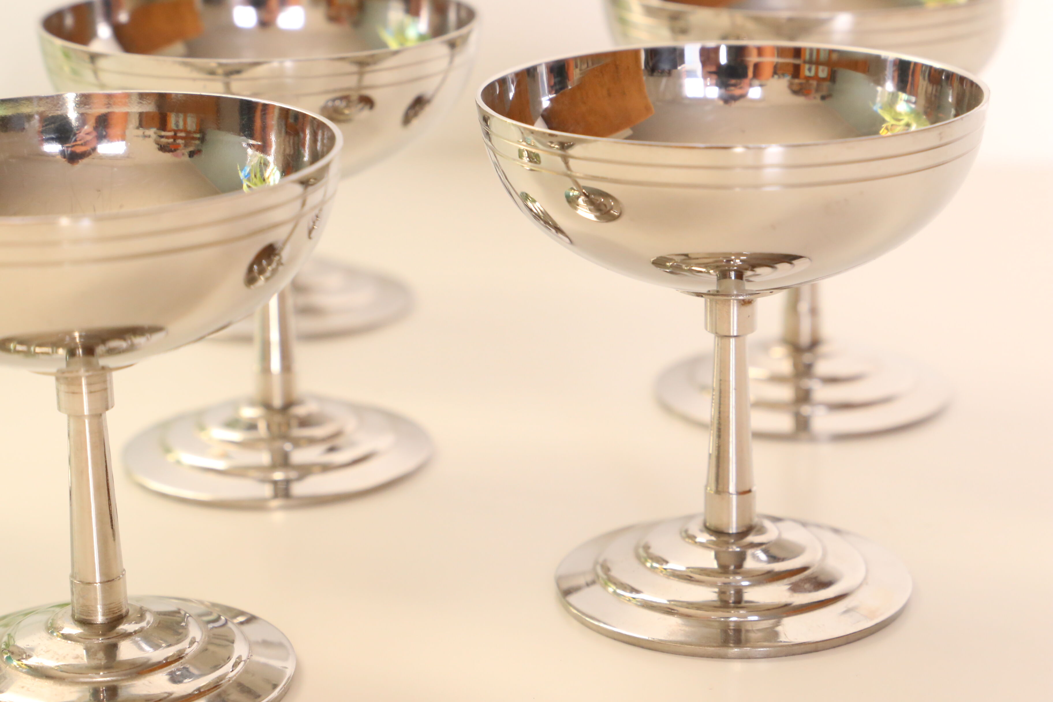 Set de 6 coupes en inox de Letang-Remy