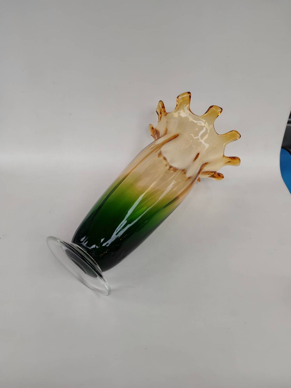 Very large two-tone glass vase, mid-20th century.