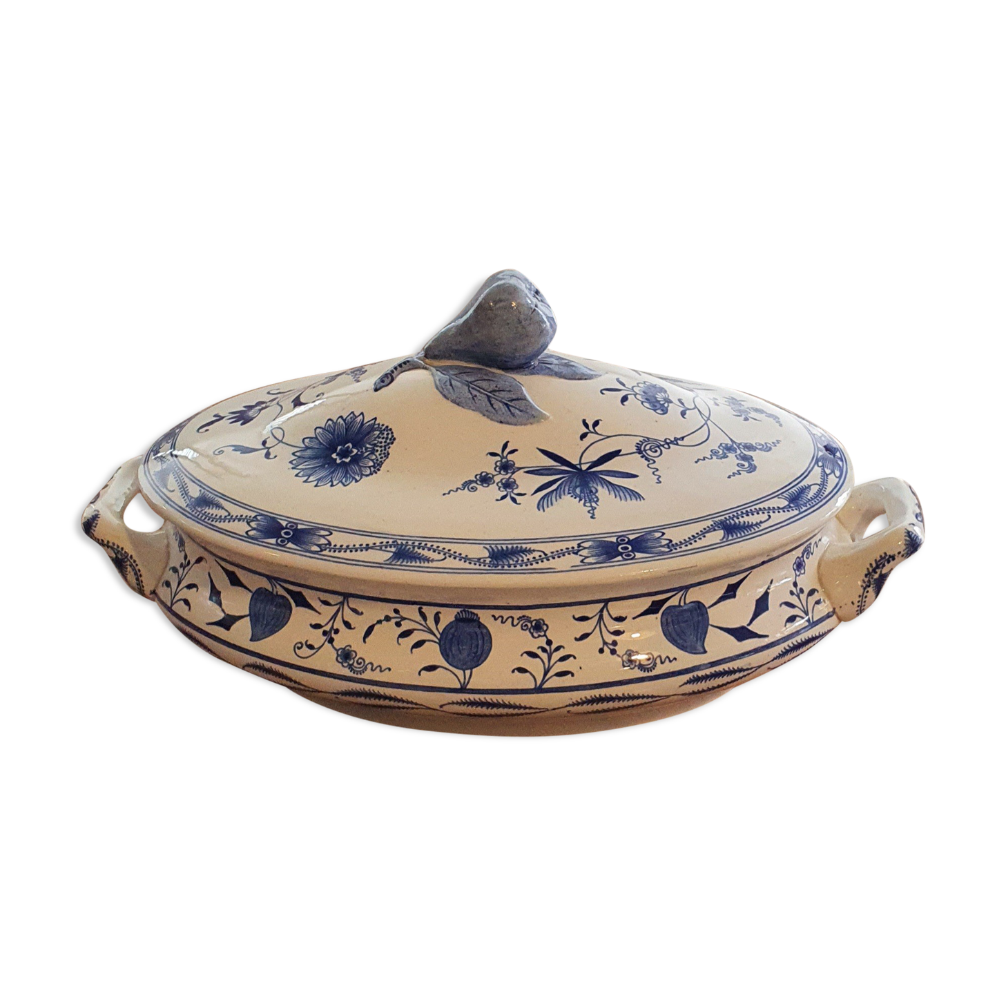 Earthenware soup kitchen