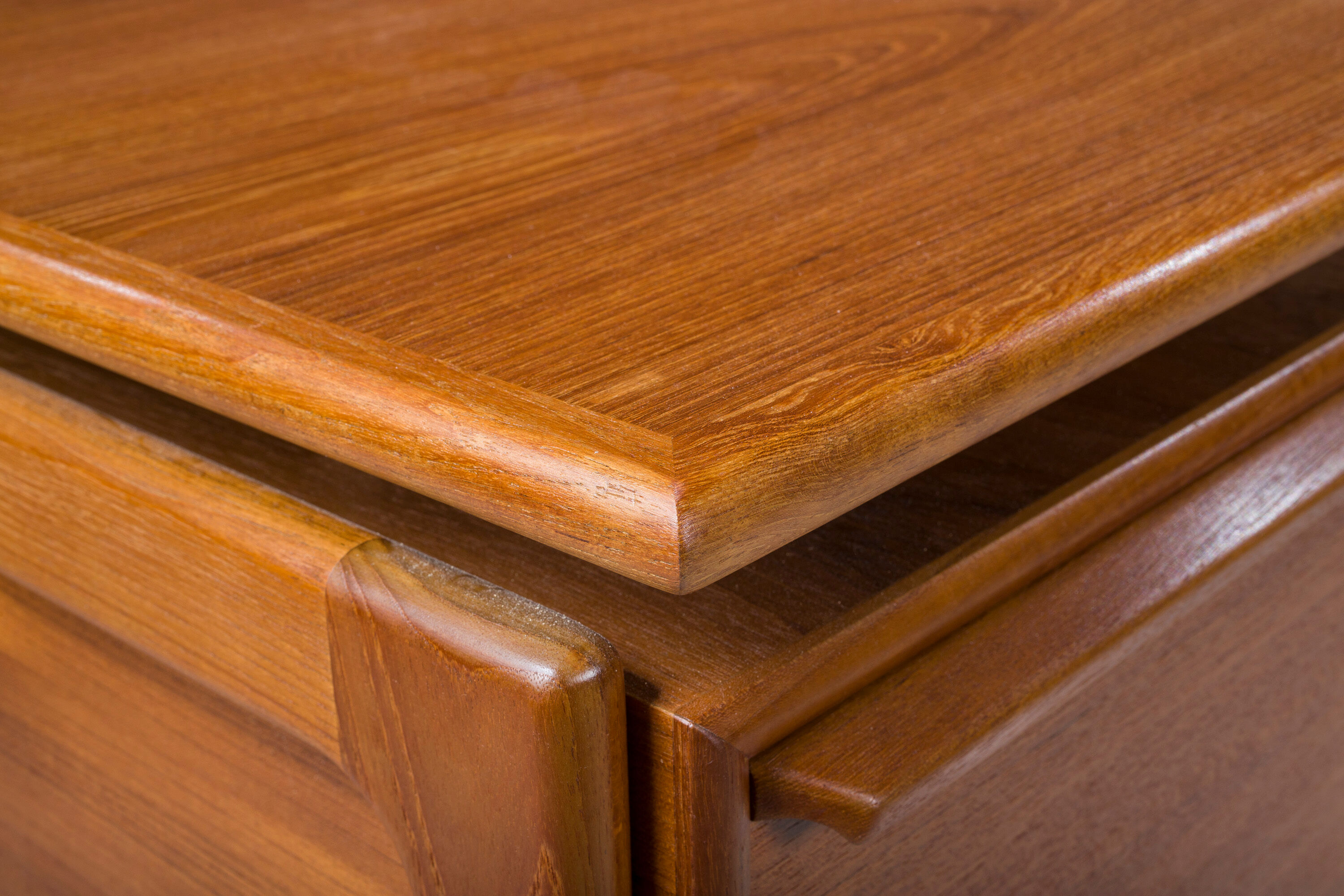 Mid-Century Teak Desk from Gv Møbler, 1960s