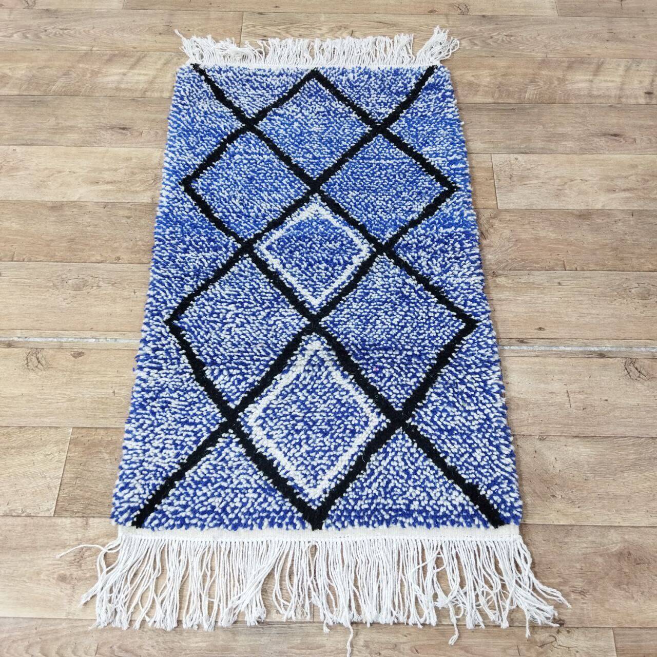 Handmade Moroccan Berber rug 120 x 70 cm