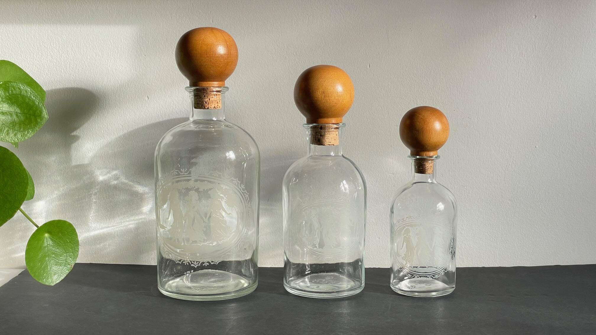 BOUTEILLES Verre Gravé et Bois VINTAGE