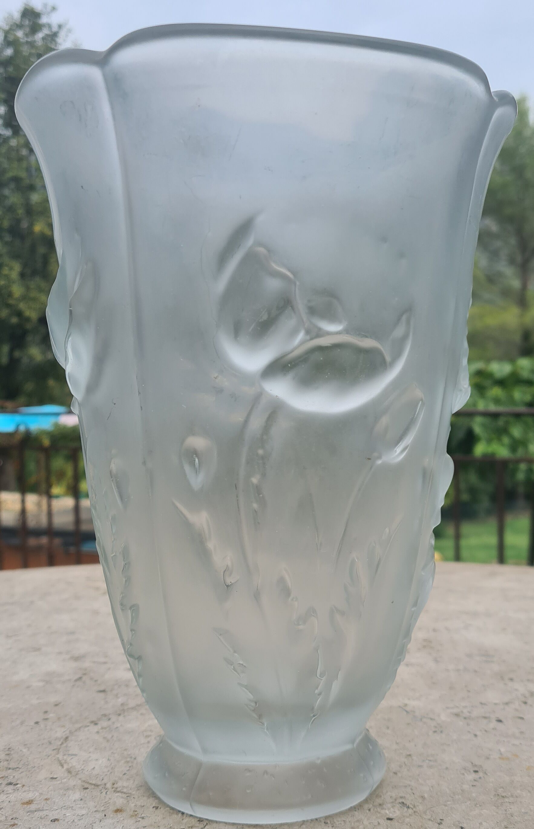 Czech Barolac vase molded by Joseph Inwald in satin glass from the 30s.