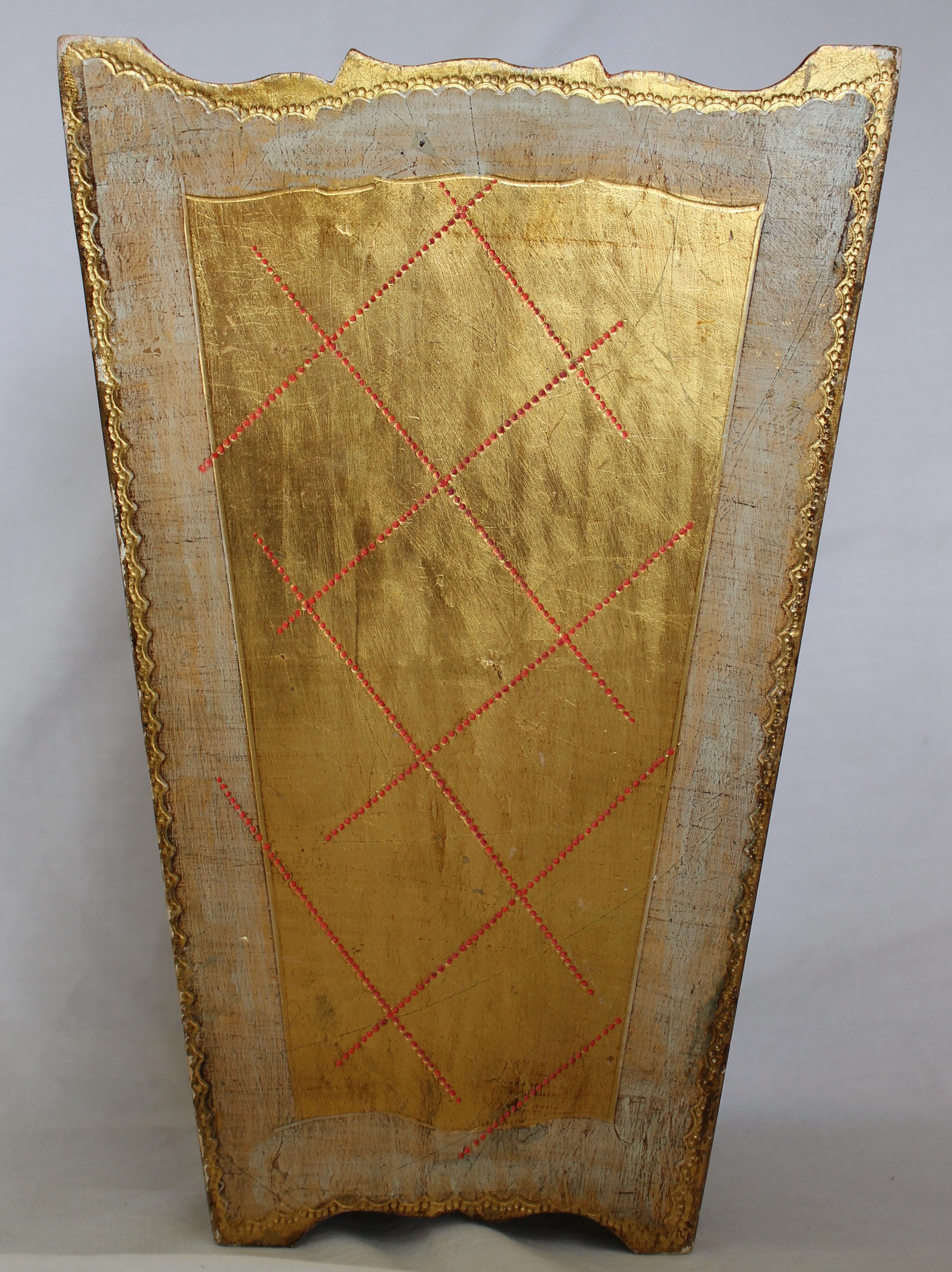 Venetian wooden paper basket