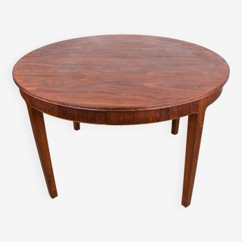 Large Danish extendable dining table in Rosewood by Hugo Frandsen for Spottrup 1960.