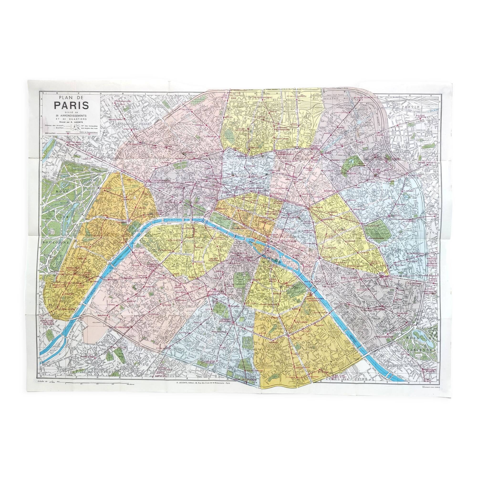 Vintage map 1970 Paris and its neighborhoods