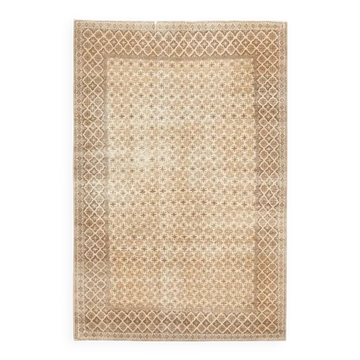1970s Vintage Turkish Hand-Knotted Wool Cotton Beige Area Rug 149x226