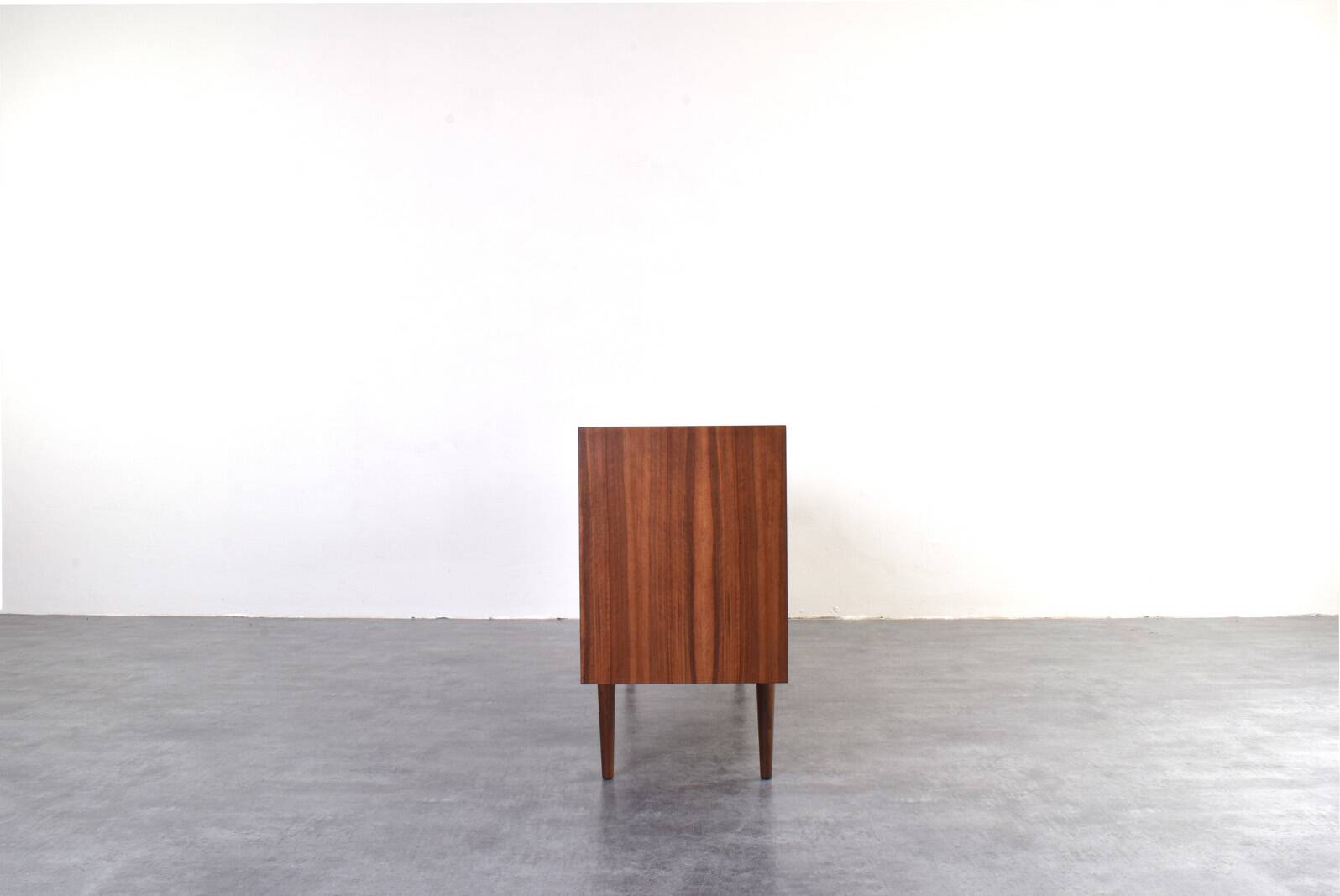 Mid-Century Polish Walnut Sideboard from Bytomskie Fabryki Mebli, 1960s.