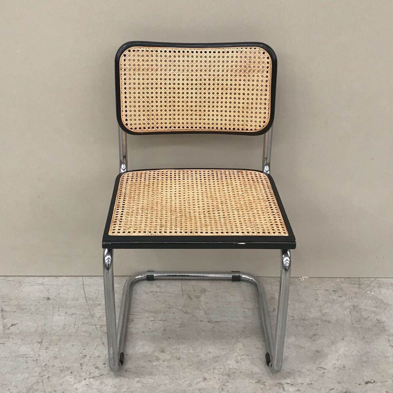 Set of 4 black Cesca Breuer chairs B32